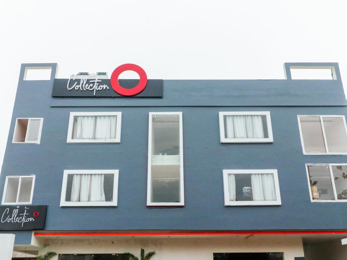 Oyo 79355 Collection O Hotel Adona Meenangadi エクステリア 写真