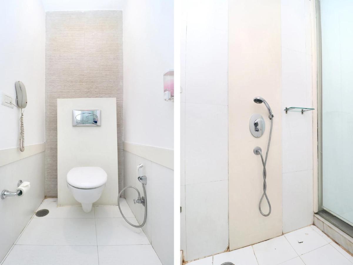 Oyo 79355 Collection O Hotel Adona Meenangadi エクステリア 写真